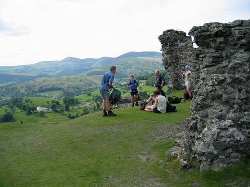 img_0121.jpg - Castel Dinas Bran. Very hot and tired party.